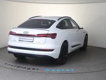 Audi e-tron Sportback 55 quattro S line in GLETSCHERWEISS METALLIC