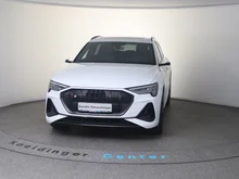 Audi e-tron Sportback 55 quattro S line in GLETSCHERWEISS METALLIC