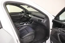 Audi e-tron Sportback 55 quattro S line in GLETSCHERWEISS METALLIC