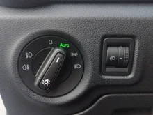 Škoda Fabia Essence in Alaska-Weiß