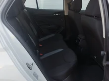 Škoda Fabia Essence in Alaska-Weiß