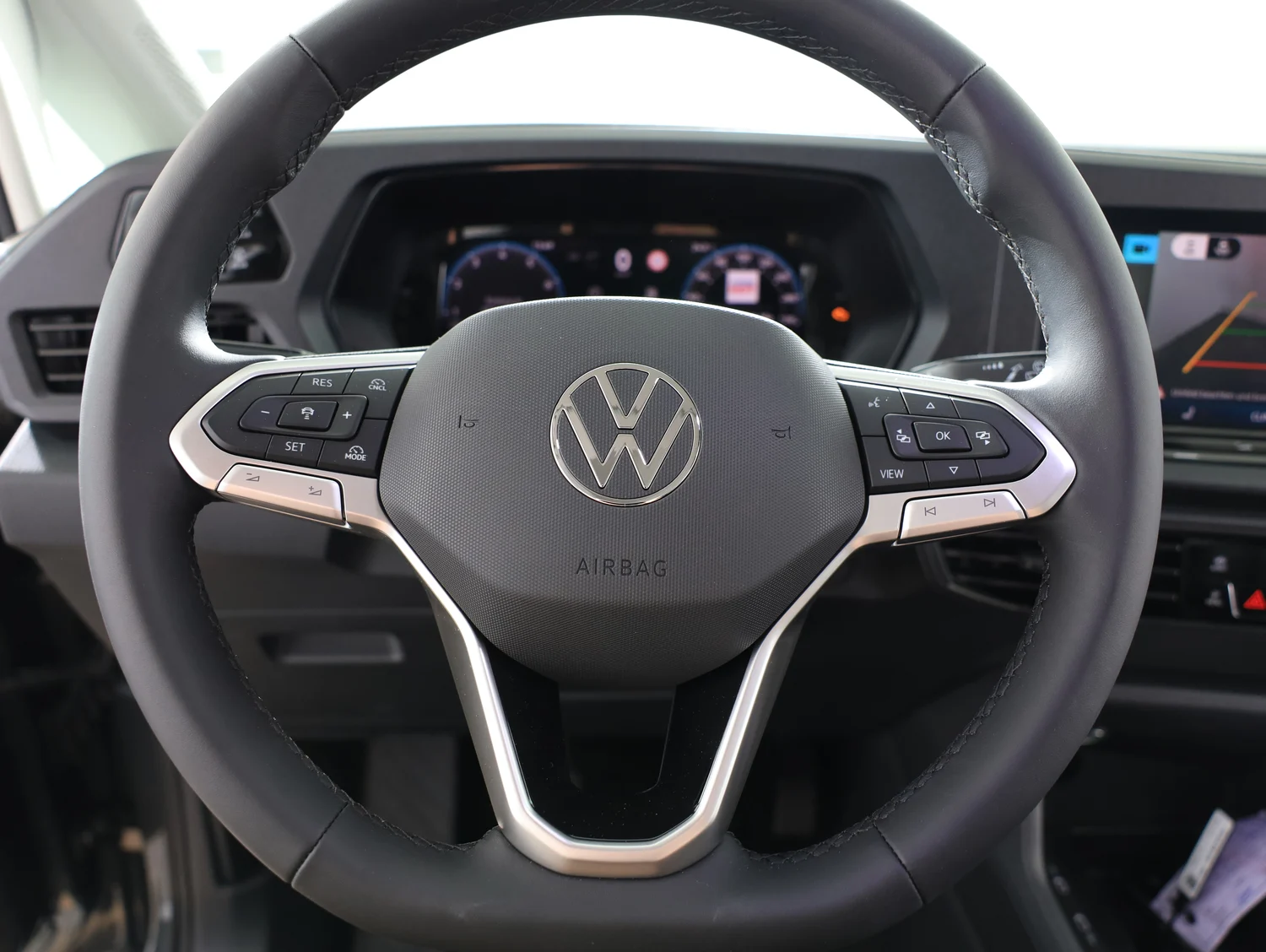 Bild eines VW Caddy Family TSI