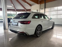 Audi A4 Avant 40 TDI quattro S line in weiß