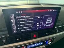 Audi A4 Avant 40 TDI quattro S line in weiß