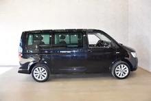 VW Multivan Trendline TDI 4MOTION in deepblack perleffekt