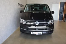 VW Multivan Trendline TDI 4MOTION in deepblack perleffekt