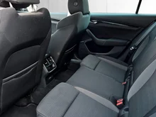 Škoda Octavia Combi Selection TDI DSG in Brillant-Silber Metallic