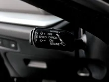 Škoda Octavia Combi Selection TDI DSG in Brillant-Silber Metallic