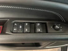 Jeep Compass Night Eagle FWD in dunkelgrau - metallic