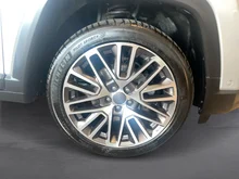 Jeep Compass Night Eagle FWD in dunkelgrau - metallic