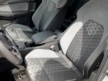 VW Golf R-Line TSI in Delfingrau Metallic