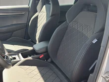 Škoda Karoq 4x4 Sportline TDI DSG in Brillant-Silber Metallic