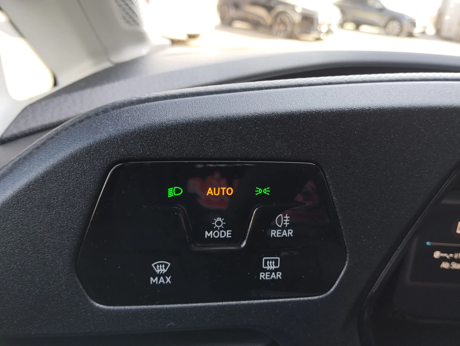 Bild eines VW Caddy Family TDI