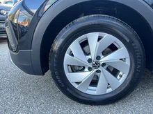 VW T-Cross Life TSI in Deep Black Perleffekt
