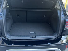 VW T-Cross Life TSI in Deep Black Perleffekt