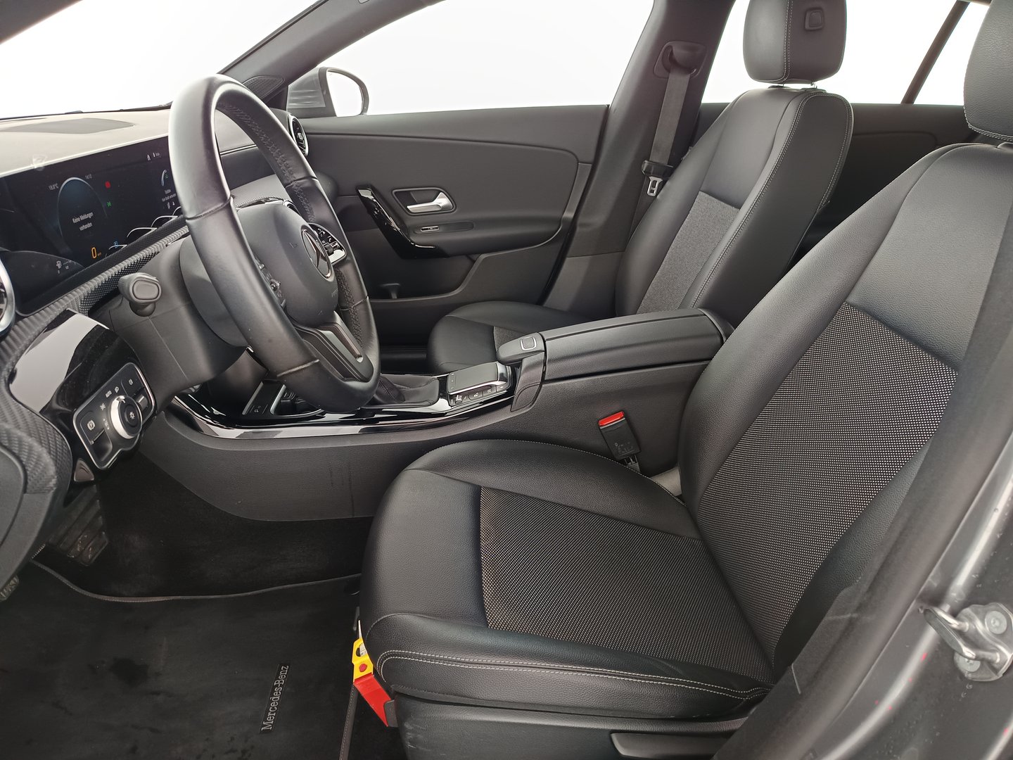 Mercedes CLA 180 d Shooting Brake | Bild 13 von 33