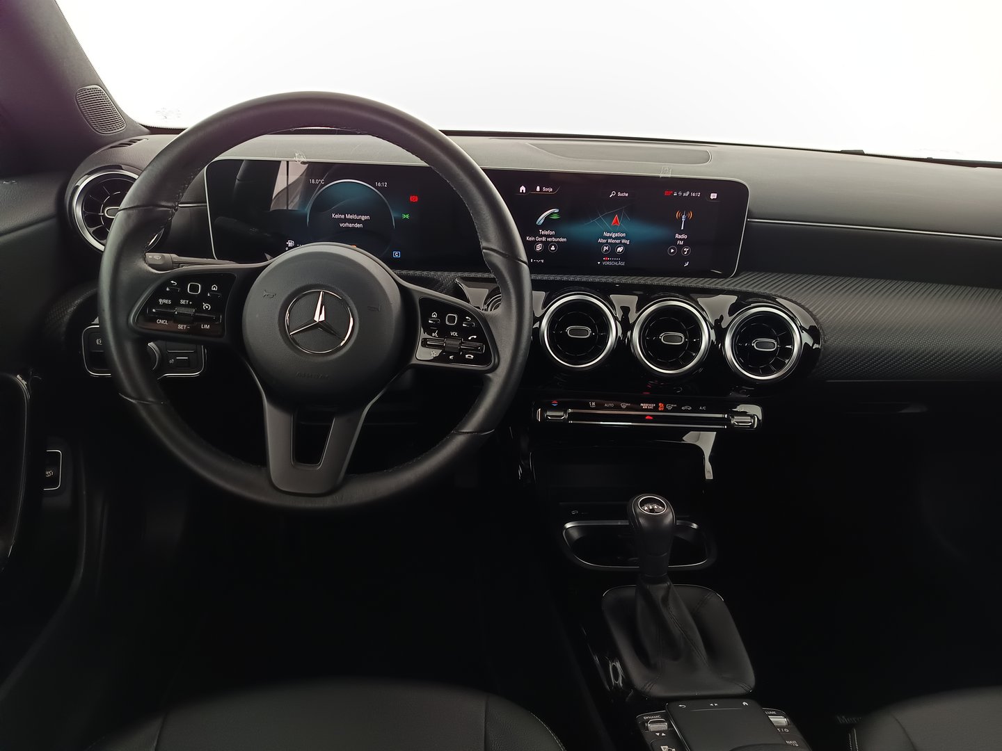 Mercedes CLA 180 d Shooting Brake | Bild 14 von 33