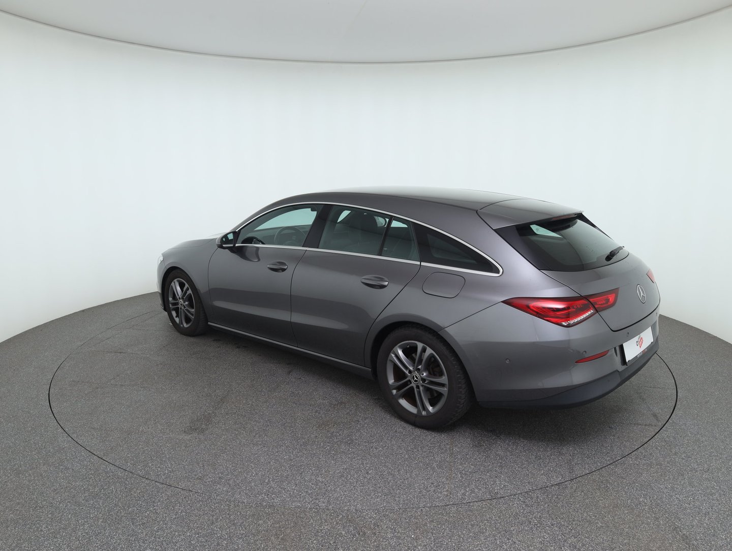 Mercedes CLA 180 d Shooting Brake | Bild 7 von 33