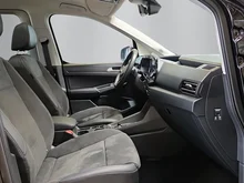 VW Caddy Style Maxi TDI in Deepblack Perleffekt