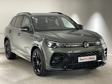 VW Tiguan Sport eTSI DSG in Cipressino-Grün Metallic