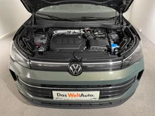 VW Tiguan Sport eTSI DSG in Cipressino-Grün Metallic