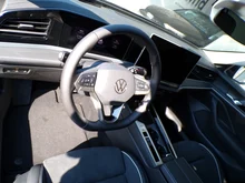 VW Passat Variant Elegance eHybrid 150kW in Grenadillschwarz Metallic