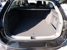 VW Passat Variant Elegance eHybrid 150kW in Grenadillschwarz Metallic