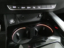 Audi A4 Avant 40 TDI quattro S line in 0E Mythosschwarz Metallic