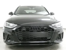 Audi A4 Avant 40 TDI quattro S line in 0E Mythosschwarz Metallic