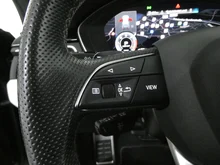 Audi A4 Avant 40 TDI quattro S line in 0E Mythosschwarz Metallic