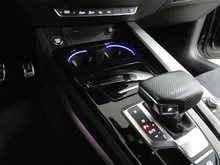 Audi A4 Avant 40 TDI quattro S line in 0E Mythosschwarz Metallic
