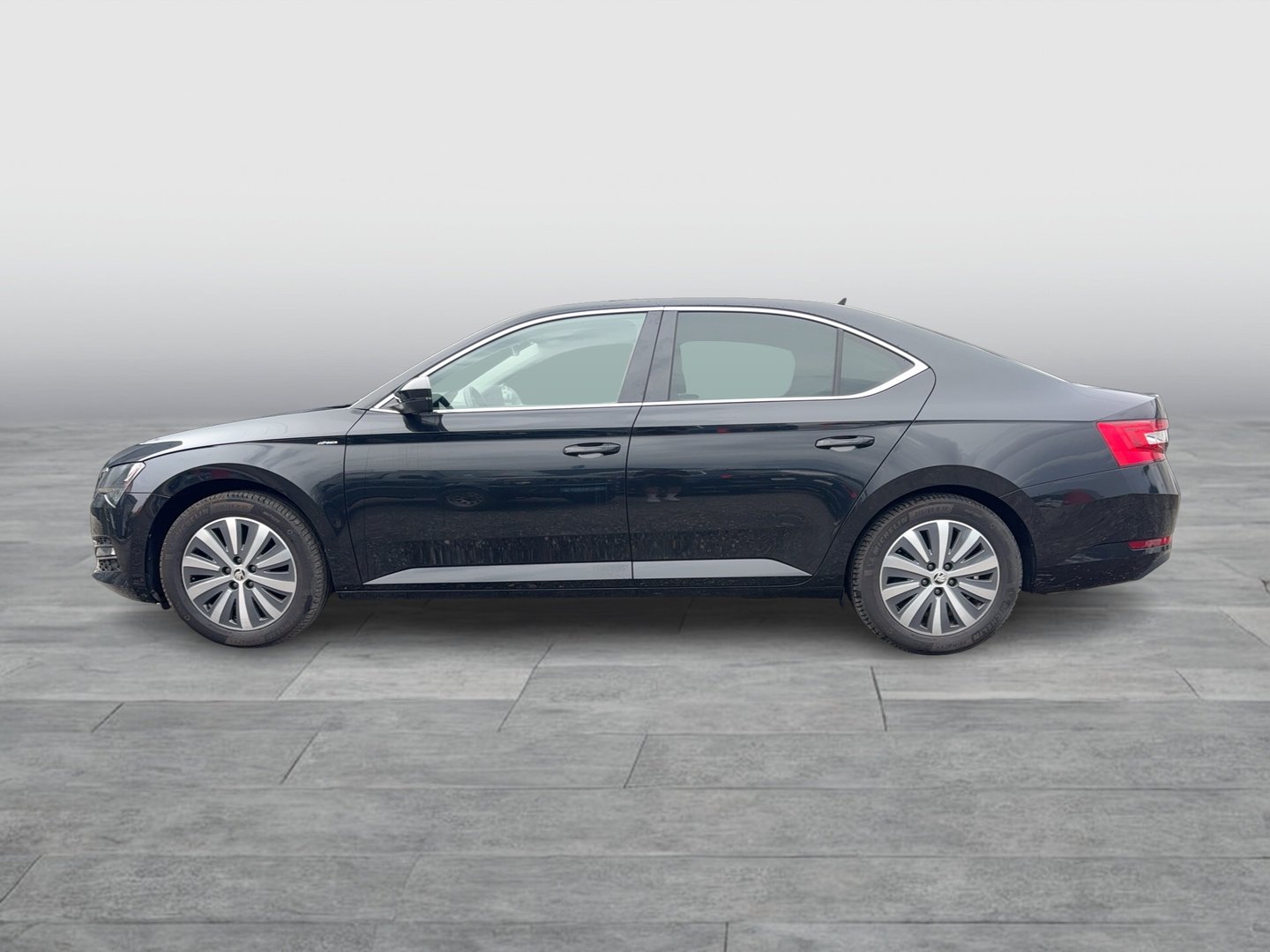 Škoda SUPERB Style TSI ACT DSG | Bild 2 von 18