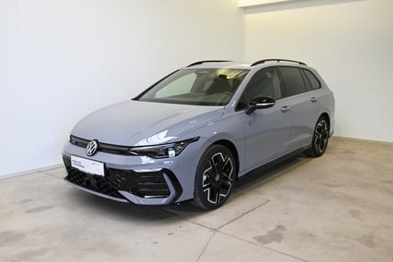 VW Golf Variant Sport mHeV DSG
