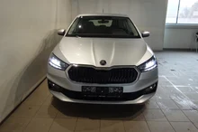 Thumbnail-Foto von Fahrzeug