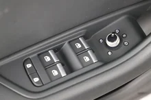 Audi A4 Avant 40 TDI quattro S line in terragrau