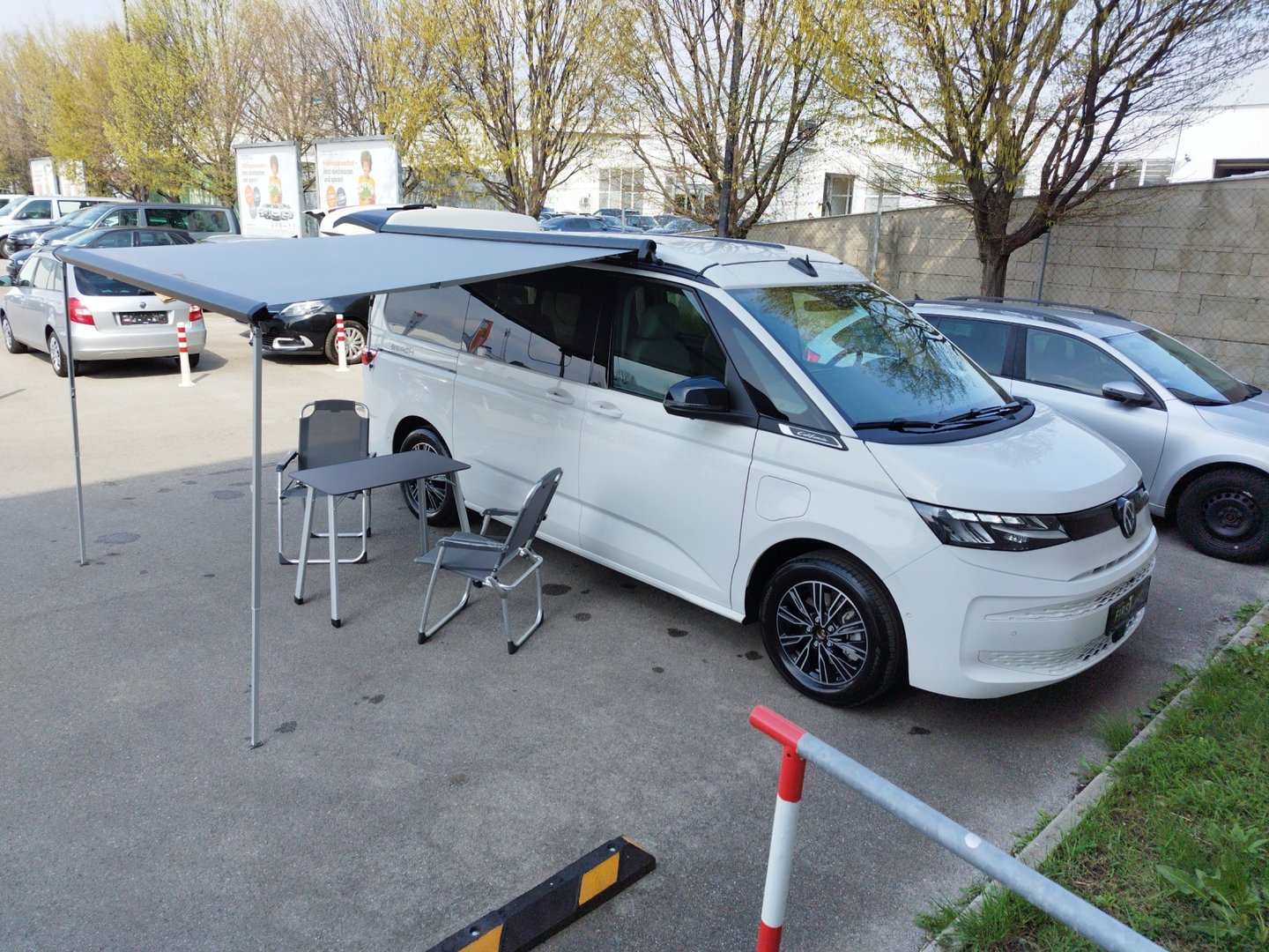 VW California Beach Camper eHyb. 180 kW 4M | Bild 13 von 25