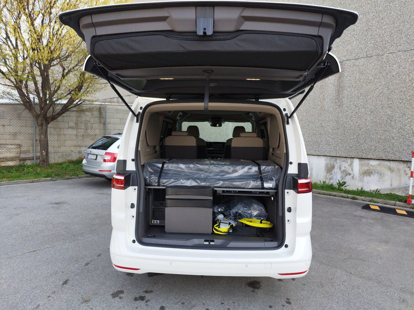 VW California Beach Camper eHyb. 180 kW 4M | Bild 16 von 25