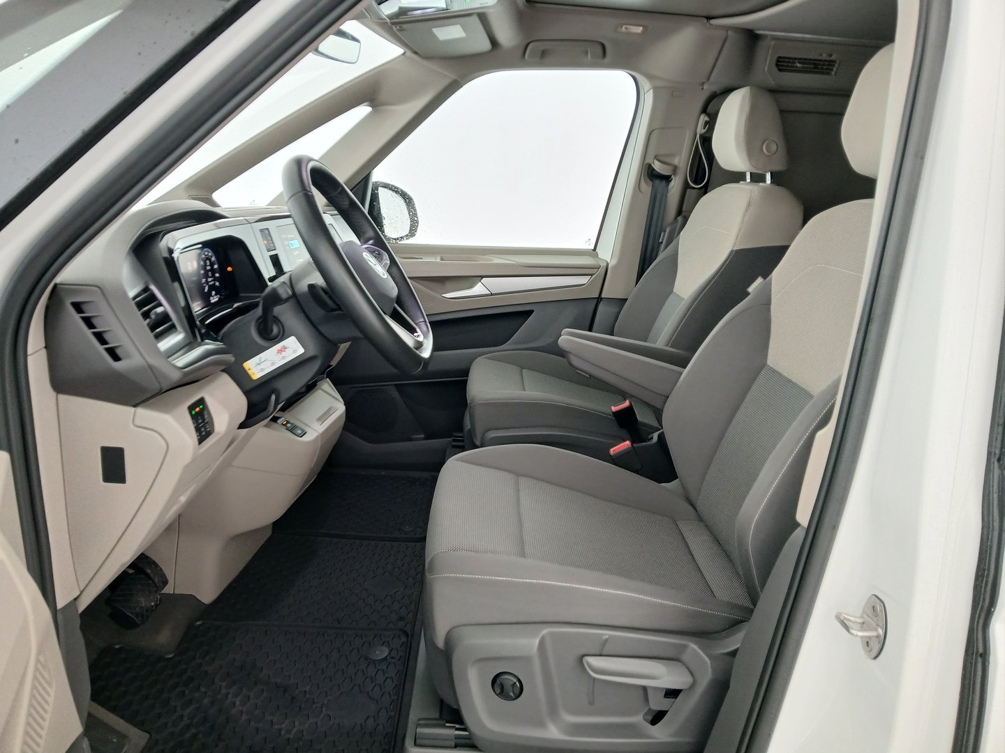 VW California Beach Camper eHyb. 180 kW 4M | Bild 13 von 40