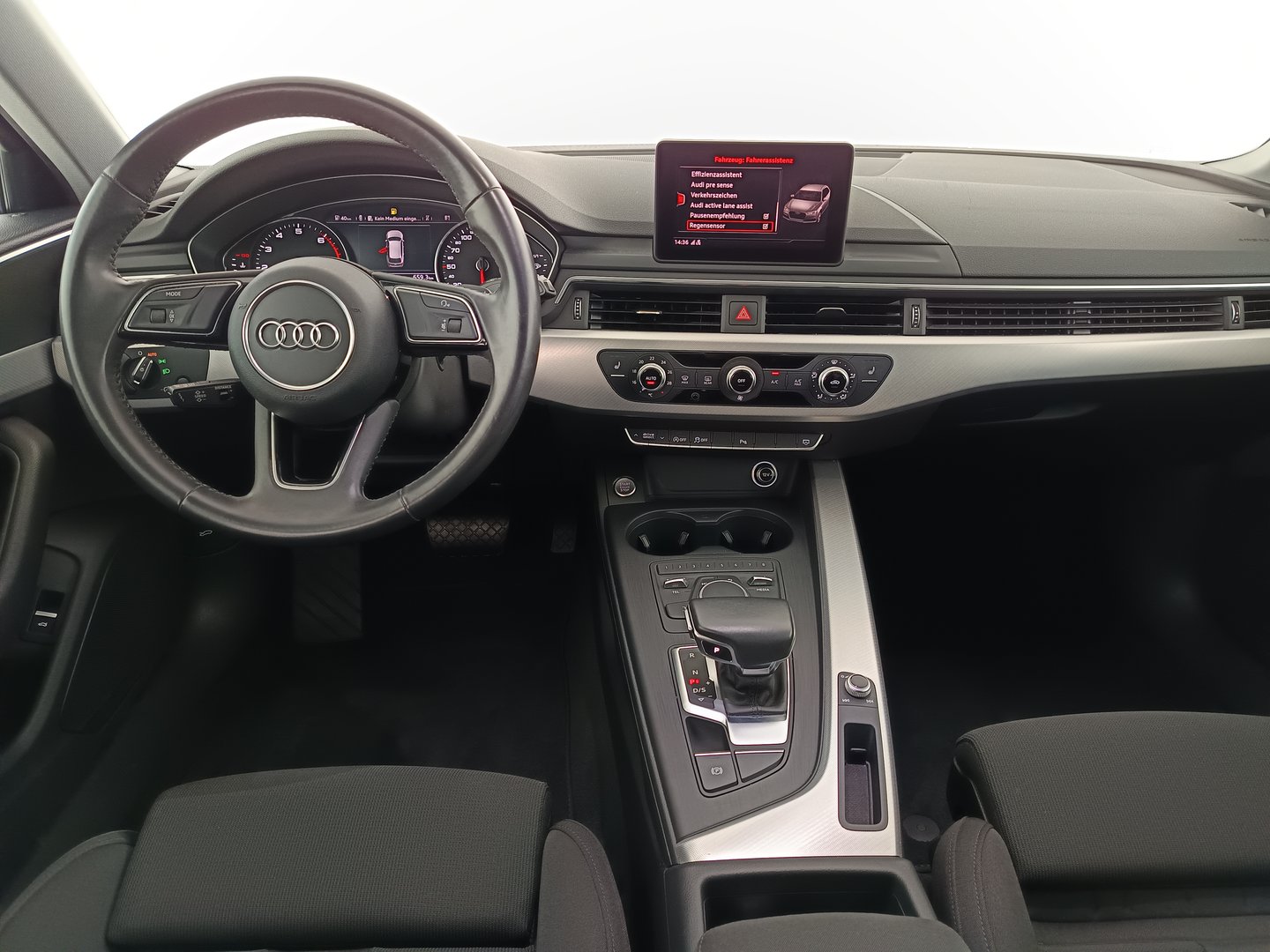 Audi A4 Avant 40 TFSI Sport | Bild 14 von 32