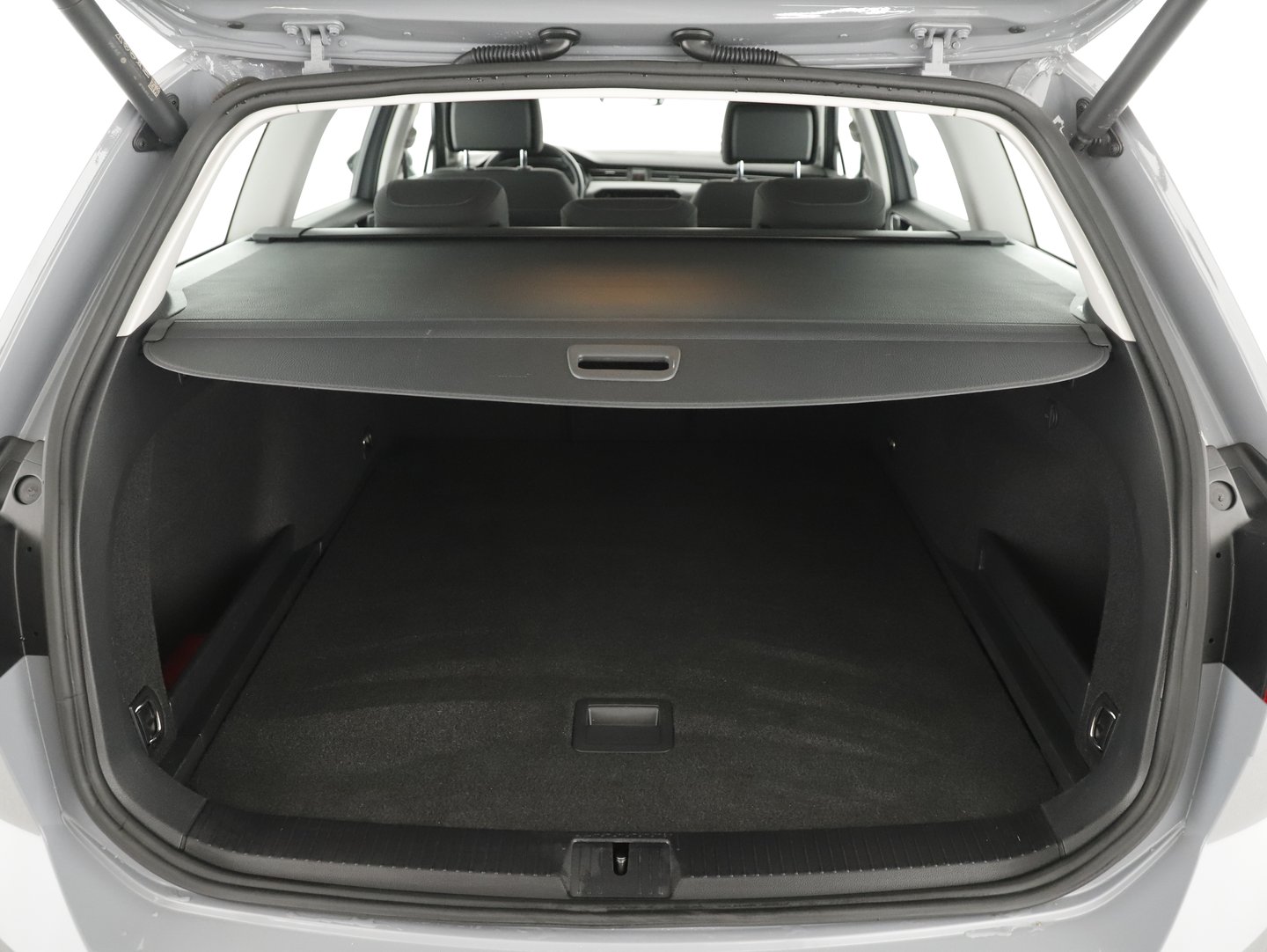 VW Passat Variant Business TDI SCR DSG | Bild 20 von 21
