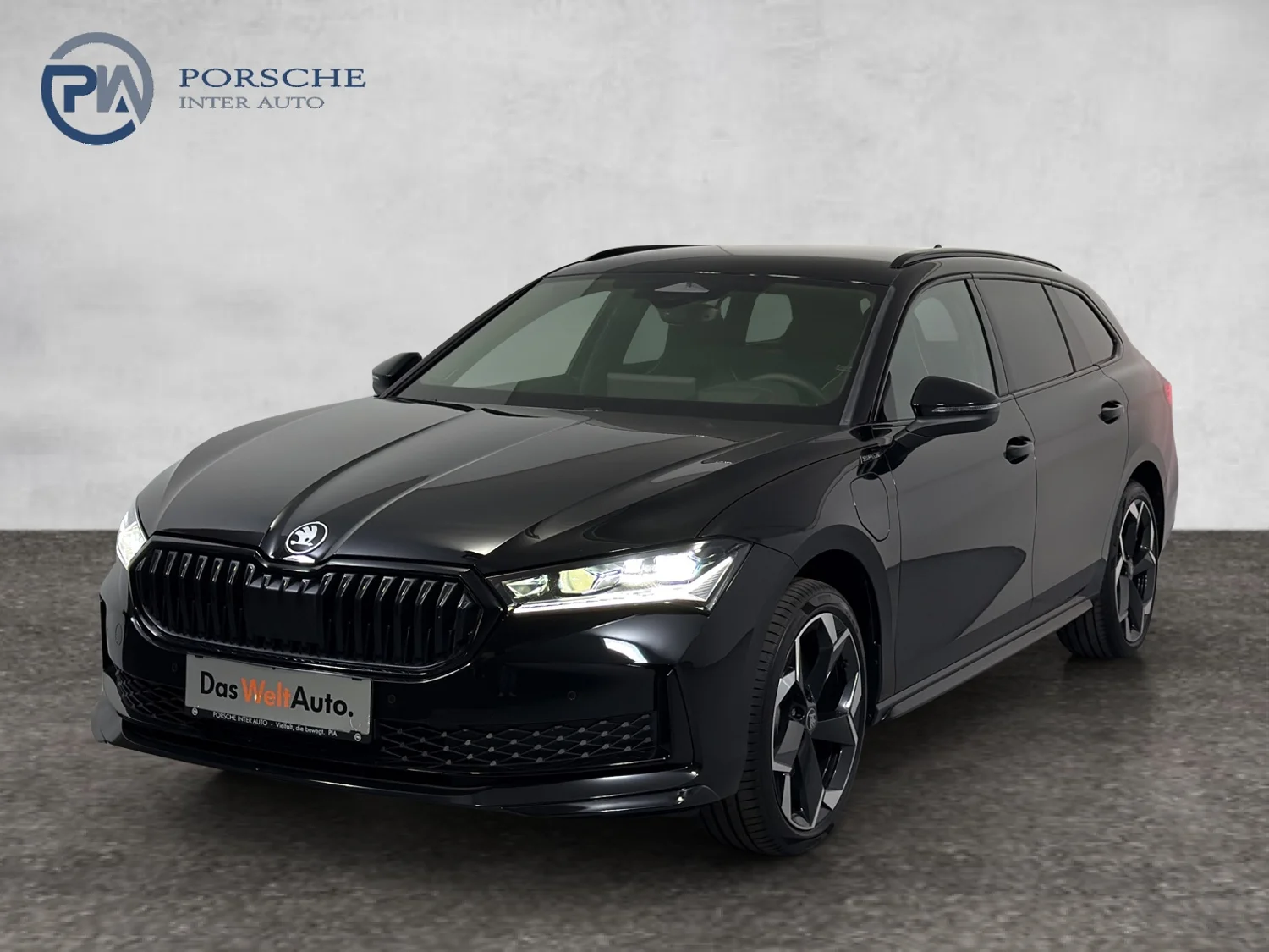 Bild eines Škoda Superb Combi Sportline iV TSI DSG