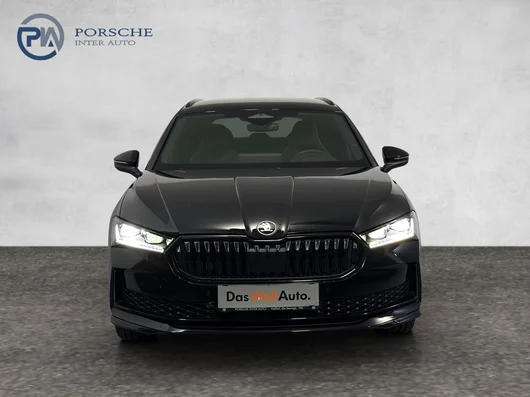 Bild eines Škoda Superb Combi Sportline iV TSI DSG
