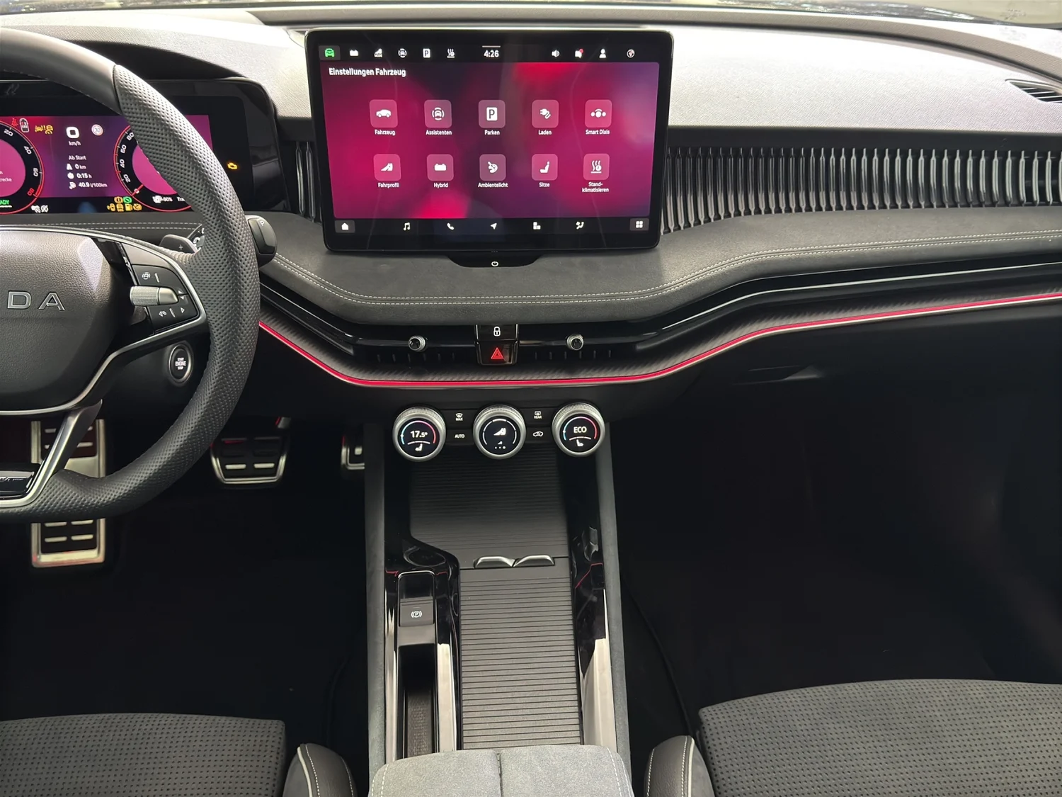Bild eines Škoda Superb Combi Sportline iV TSI DSG