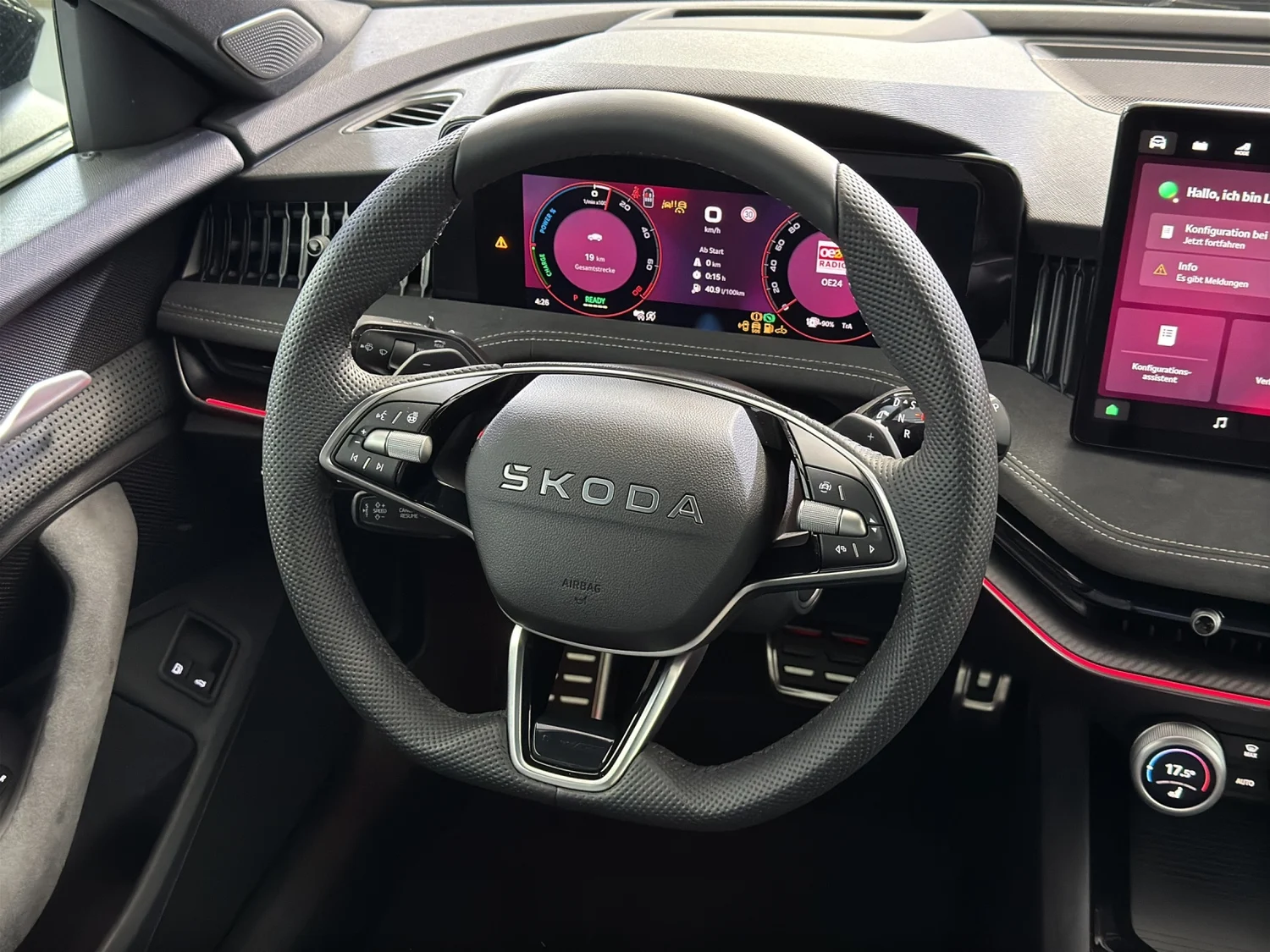 Bild eines Škoda Superb Combi Sportline iV TSI DSG