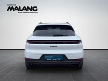 Porsche Cayenne E-Hybrid in weiss - metallic