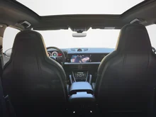 Porsche Cayenne E-Hybrid in weiss - metallic