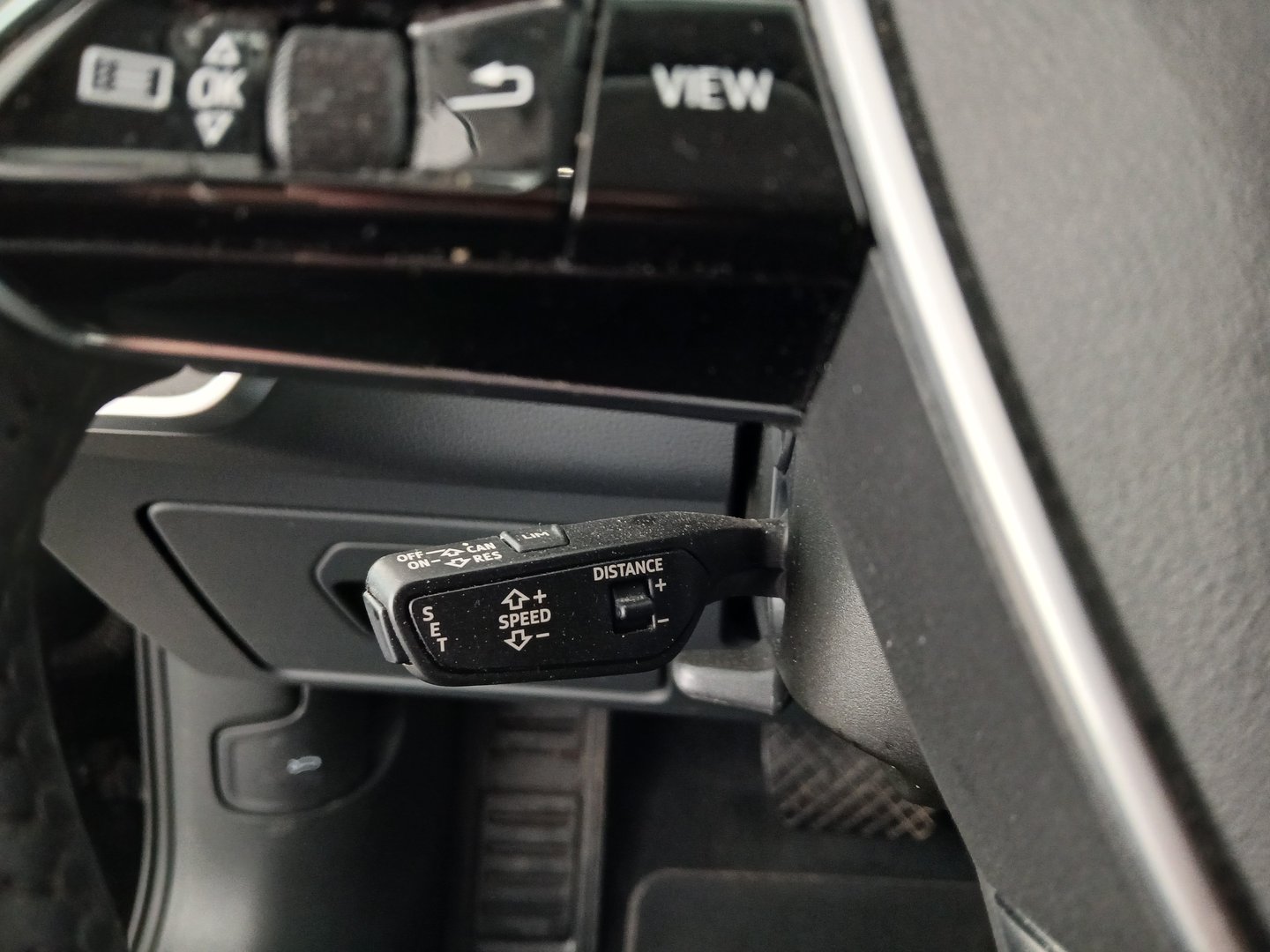 Audi A6 Avant 35 TDI Sport | Bild 19 von 37