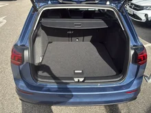 VW Golf Variant Business TSI in Anemonenblau Metallic