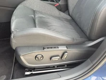 VW Golf Variant Business TSI in Anemonenblau Metallic