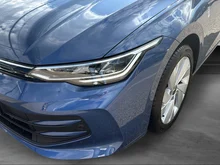 VW Golf Variant Business TSI in Anemonenblau Metallic